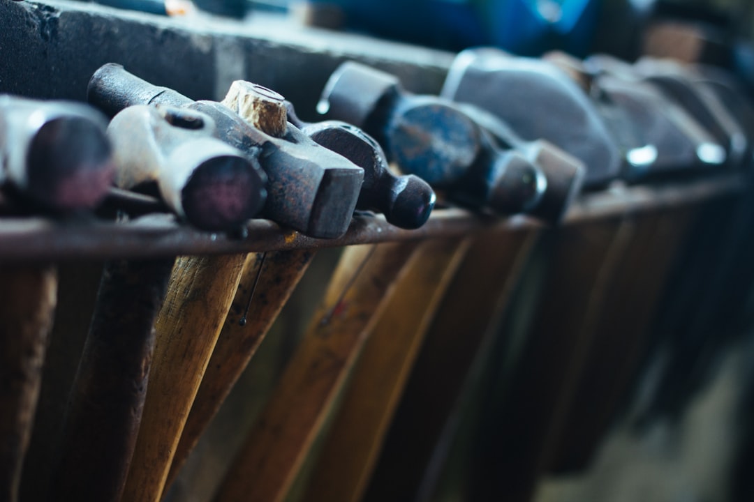 The Best Tools & Supplies I Actually Use for Tongs, Chisels & Workshop Setup